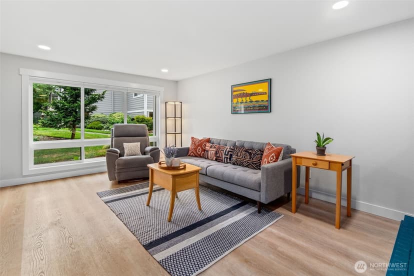 Property photo for 15212 NE 8th Street #F13, Bellevue photo 4