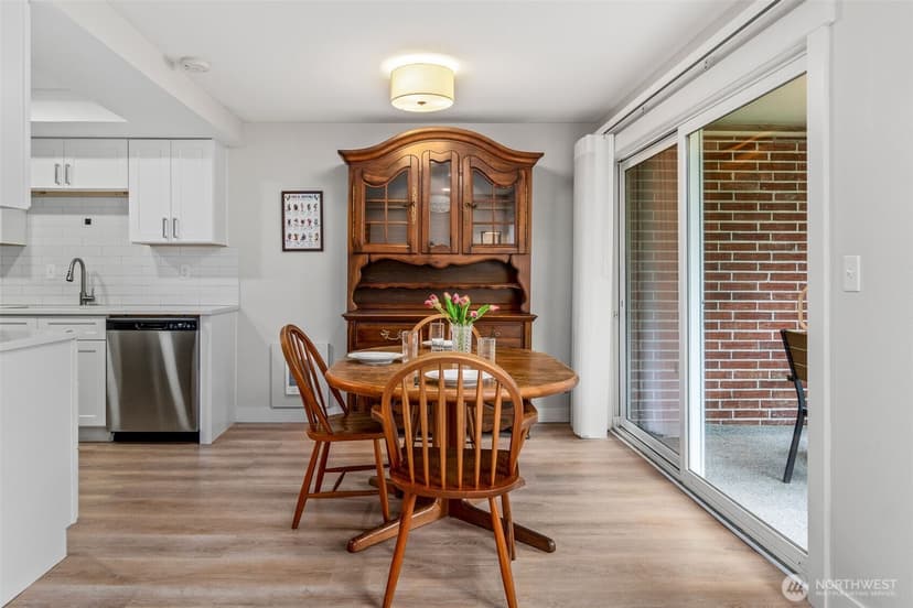 Property photo for 15212 NE 8th Street #F13, Bellevue photo 11