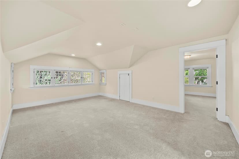 Property photo for 518 W Pioneer, Puyallup photo 26
