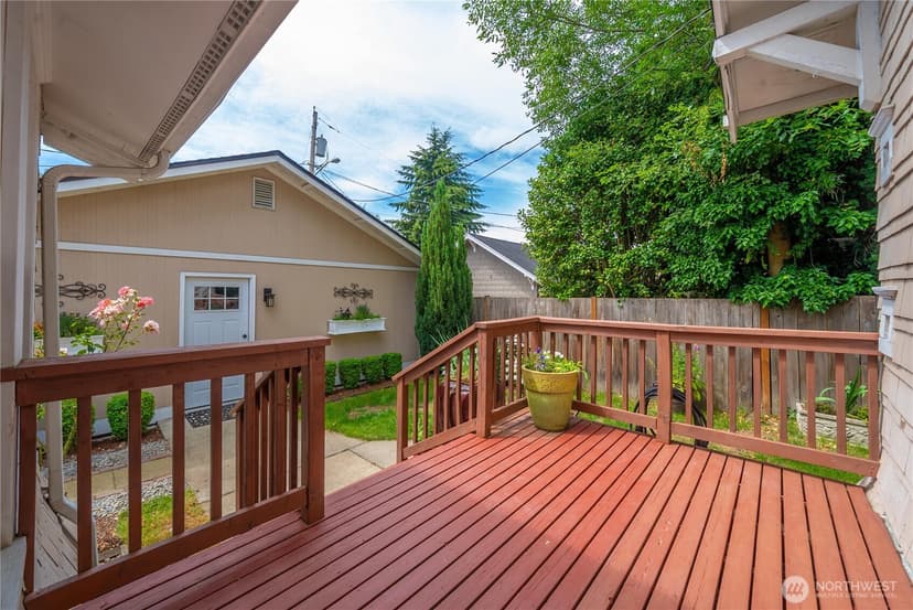 Property photo for 518 W Pioneer, Puyallup photo 32