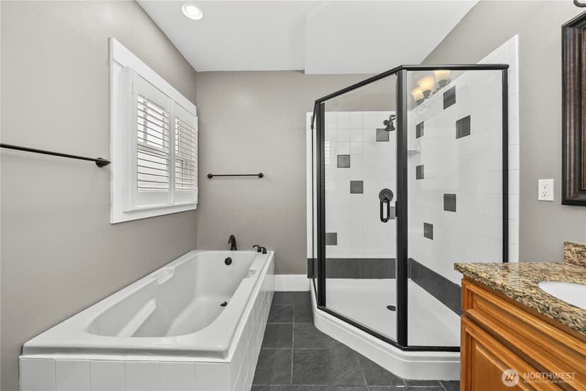 Property photo for 518 W Pioneer, Puyallup photo 21