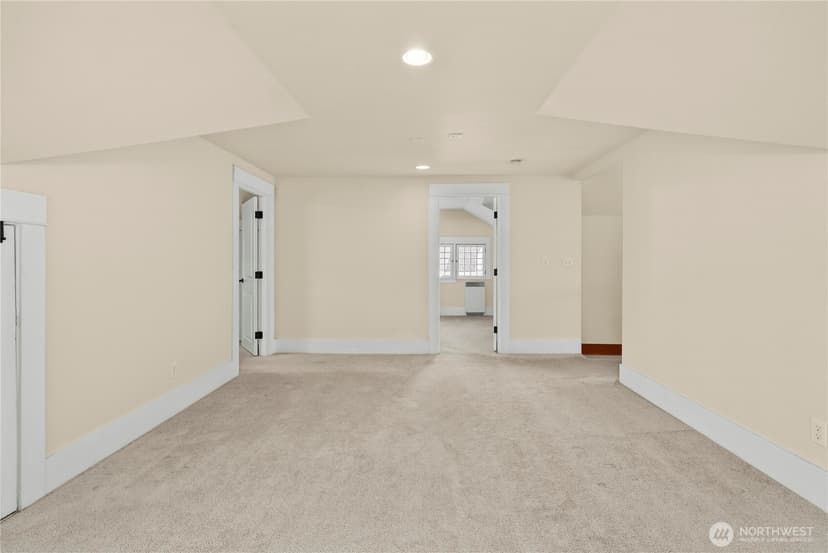 Property photo for 518 W Pioneer, Puyallup photo 27