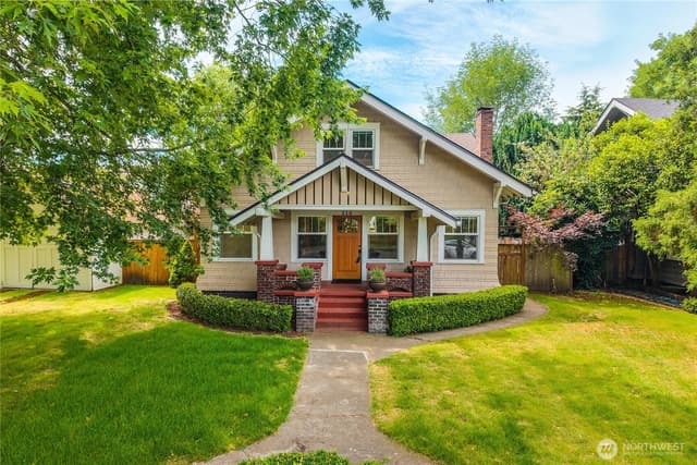 Property photo for 518 W Pioneer, Puyallup
