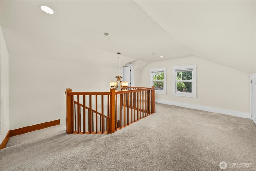 Property photo for 518 W Pioneer, Puyallup photo 25