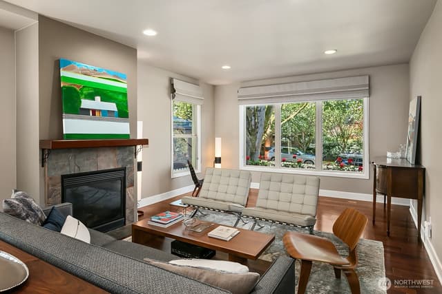 Property photo for 1506 17th Avenue E, Seattle photo 3