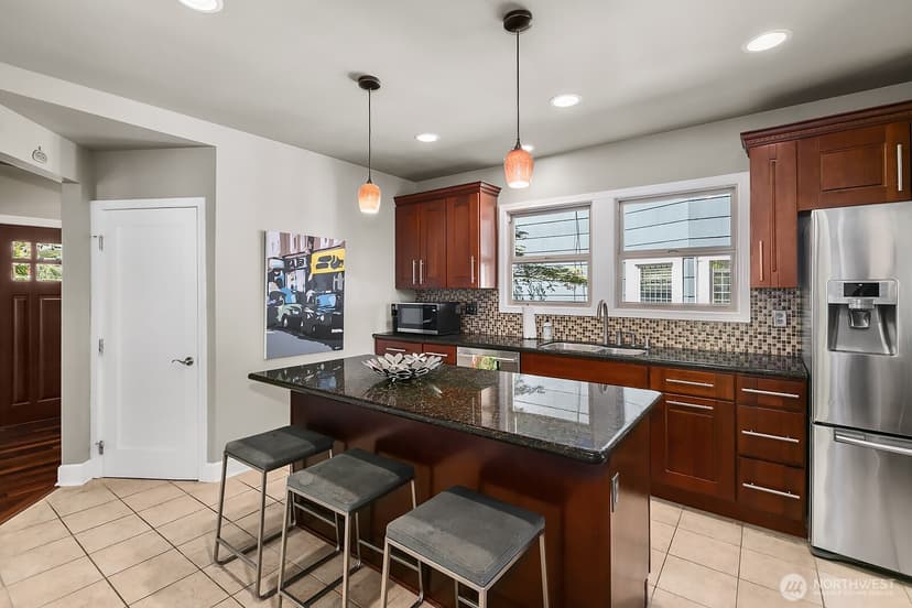 Property photo for 1506 17th Avenue E, Seattle photo 7