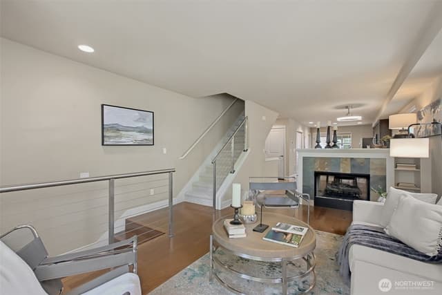 Property photo for 2707 SW Sylvan Heights Drive, Seattle photo 4