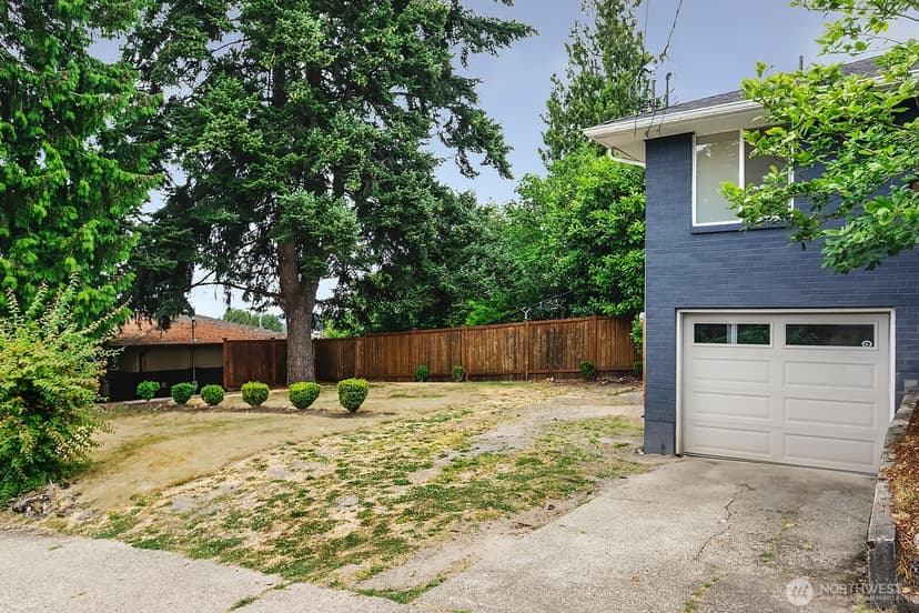 Property photo for 2302 S Spokane Street, Seattle photo 24
