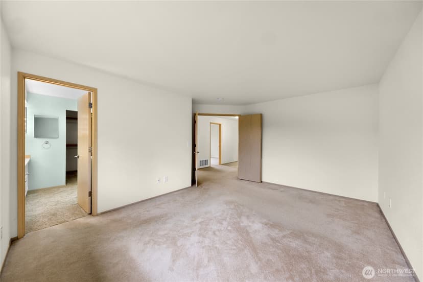 Property photo for 7015 76th Drive NE, Marysville photo 31