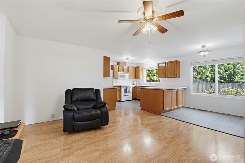 Property photo for 11860 SE 321st Place, Auburn photo 19