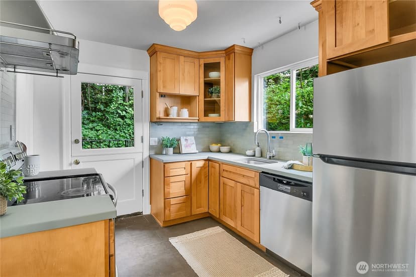 Property photo for 3016 S Edmunds Street, Seattle photo 7