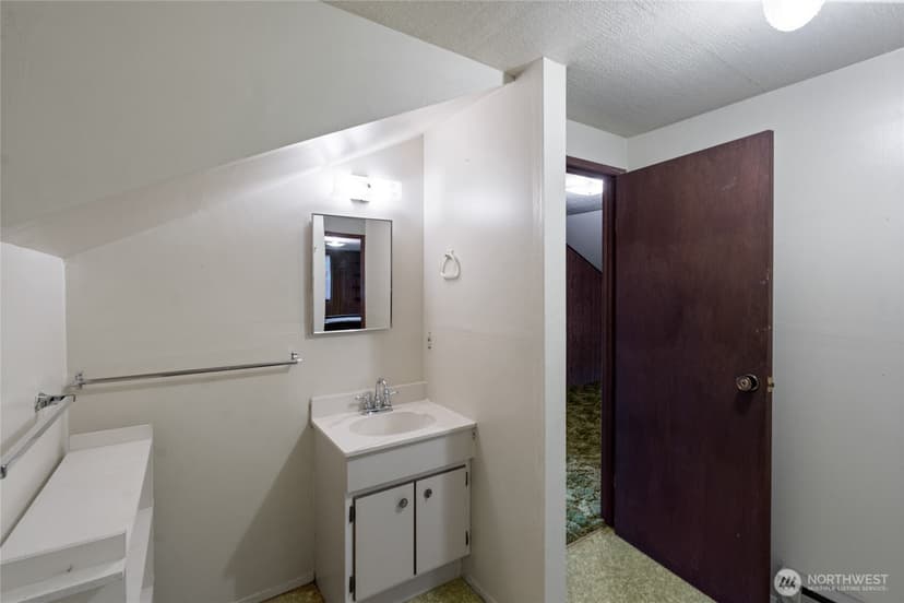 Property photo for 9106 Zircon Drive SW, Lakewood photo 31