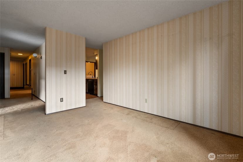 Property photo for 9106 Zircon Drive SW, Lakewood photo 12
