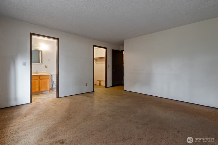 Property photo for 9106 Zircon Drive SW, Lakewood photo 14