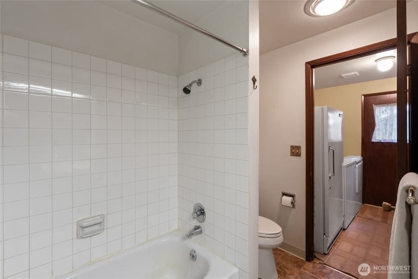 Property photo for 9106 Zircon Drive SW, Lakewood photo 22
