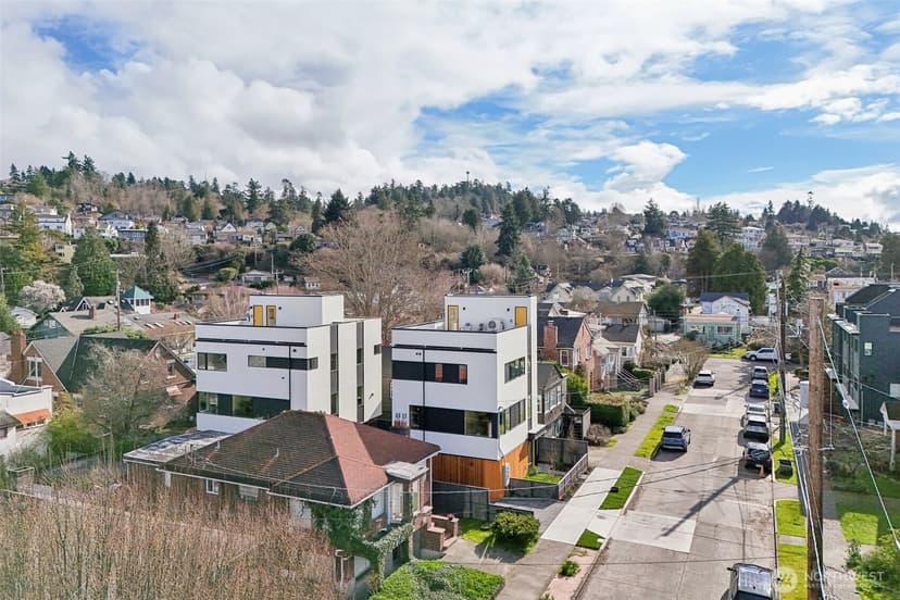Property photo for 2626 58th Avenue SW #B, Seattle photo 29