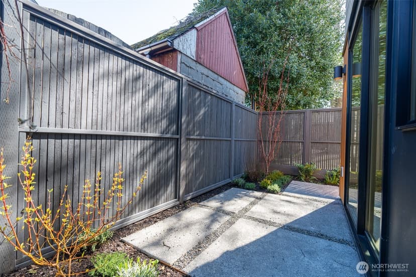 Property photo for 2626 58th Avenue SW #B, Seattle photo 33