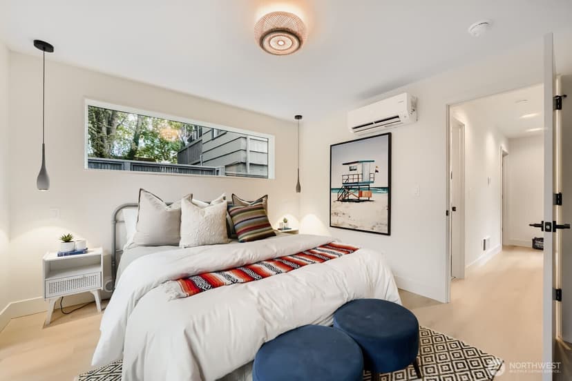 Property photo for 2626 58th Avenue SW #B, Seattle photo 17