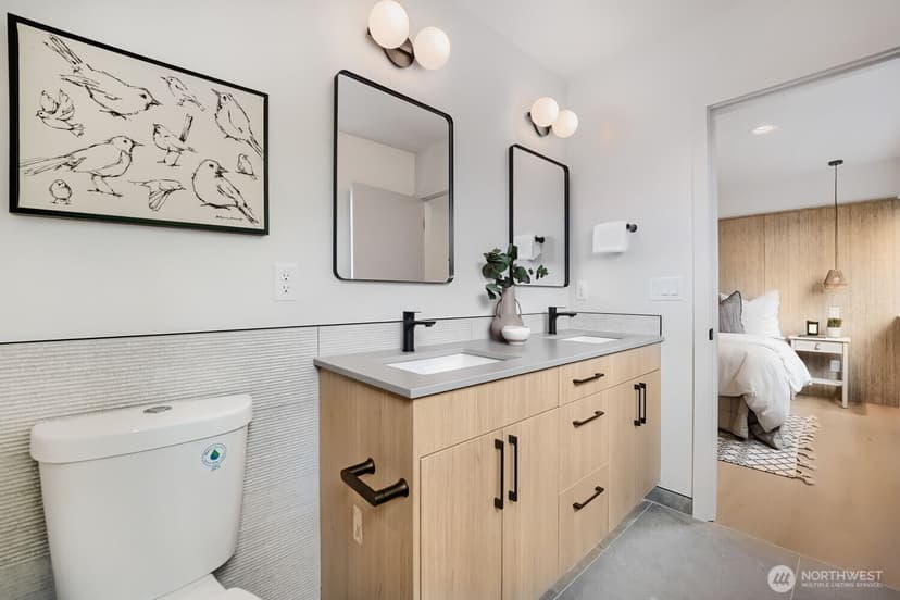 Property photo for 2626 58th Avenue SW #B, Seattle photo 16