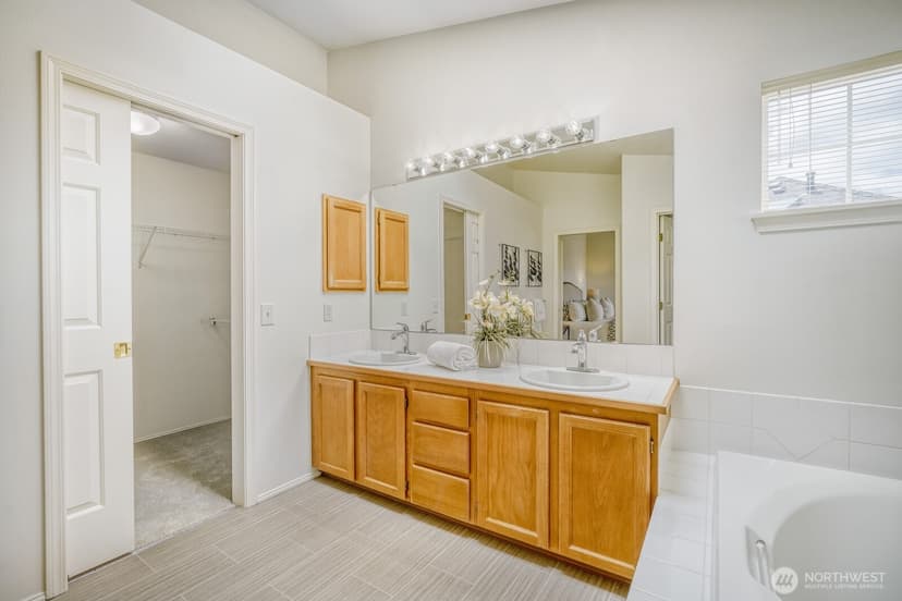 Property photo for 11240 SE 189th Court, Renton photo 20