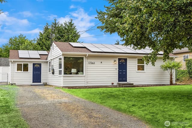 Property photo for 17563 12th Avenue NE, Shoreline