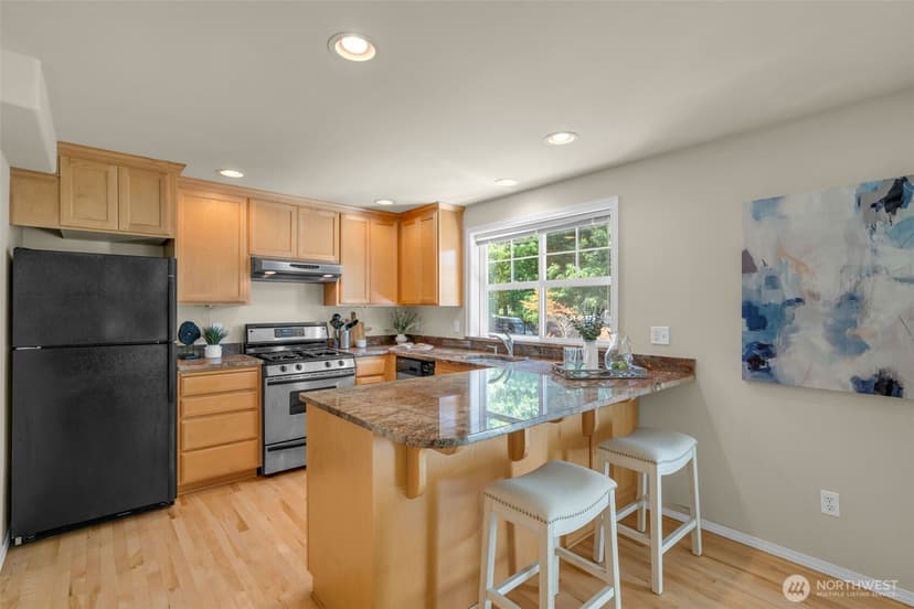 Property photo for 4720 Interlake Avenue N, Seattle photo 13