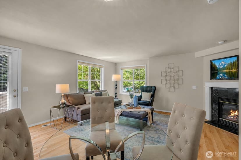Property photo for 4720 Interlake Avenue N, Seattle photo 6