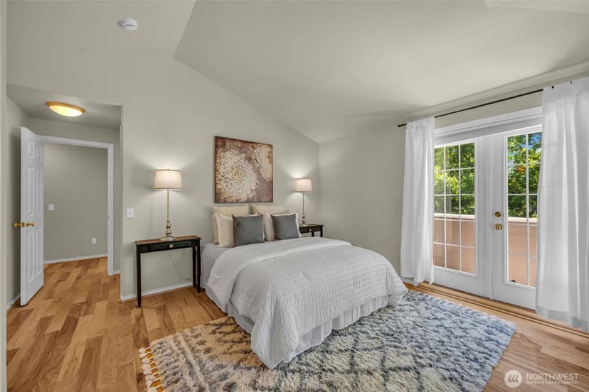 Property photo for 4720 Interlake Avenue N, Seattle photo 22
