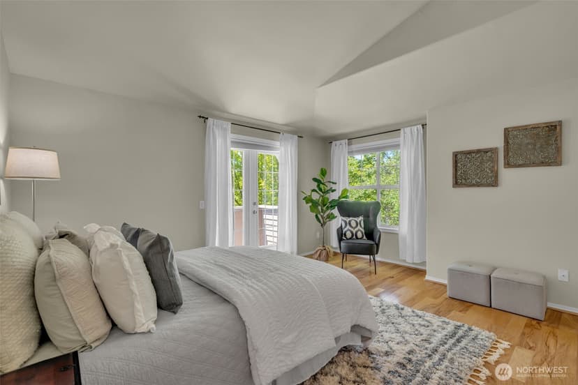 Property photo for 4720 Interlake Avenue N, Seattle photo 21