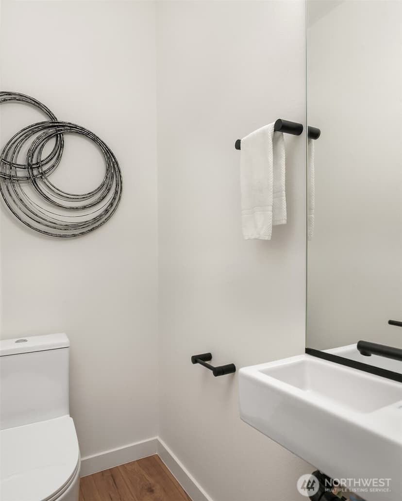 Property photo for 223 NE 75th Street, Seattle photo 19