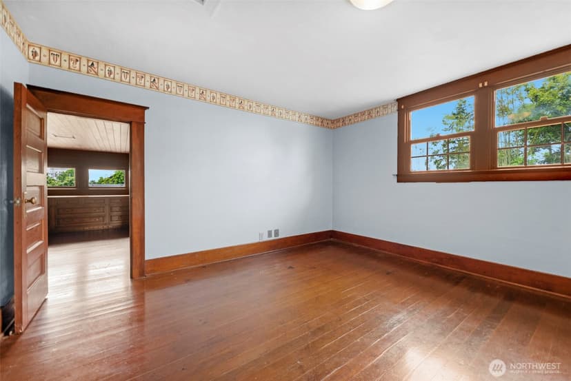 Property photo for 1502 Rainier Avenue, Everett photo 21