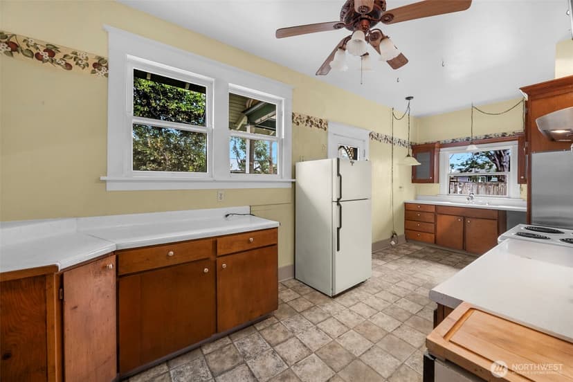 Property photo for 1502 Rainier Avenue, Everett photo 13