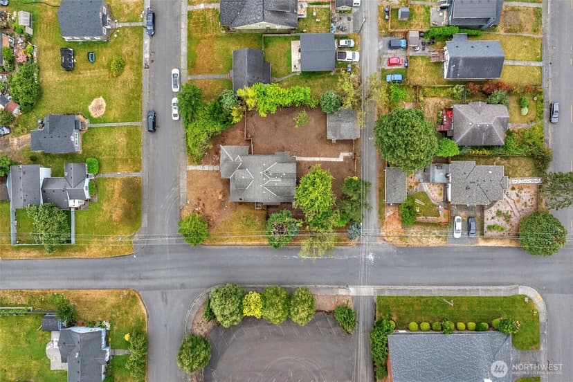 Property photo for 1502 Rainier Avenue, Everett photo 38
