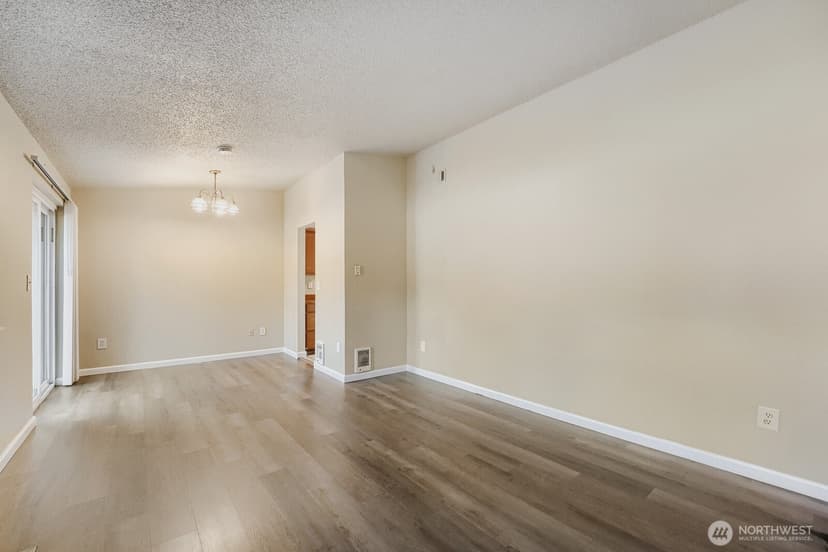 Property photo for 10311 D Street E, Tacoma photo 11