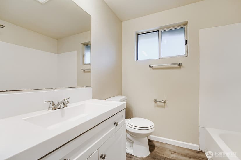 Property photo for 10311 D Street E, Tacoma photo 19