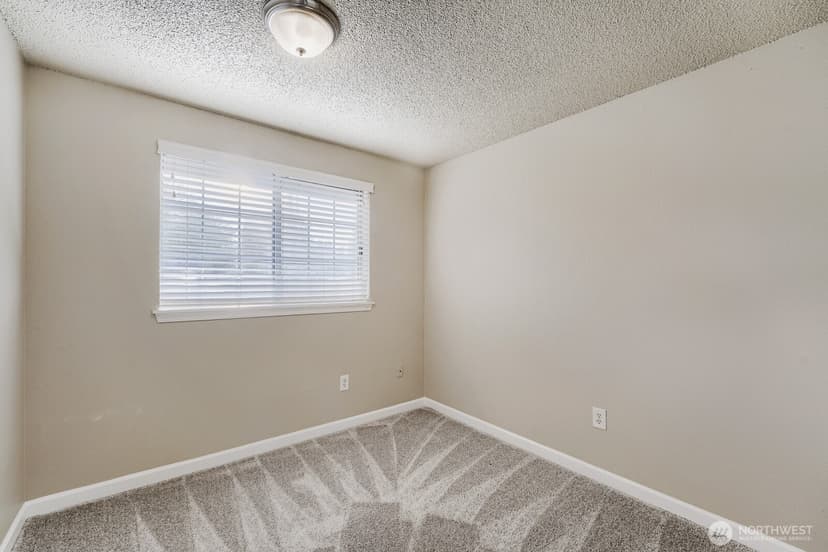 Property photo for 10311 D Street E, Tacoma photo 13