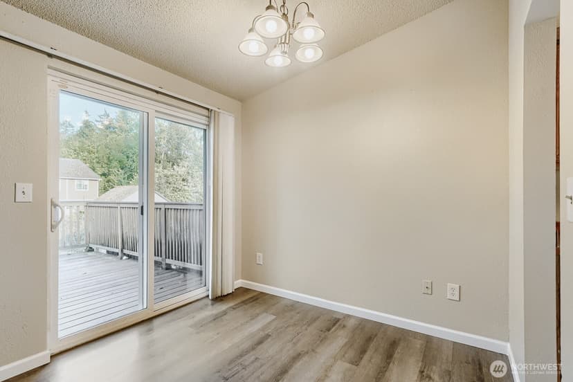 Property photo for 10311 D Street E, Tacoma photo 5
