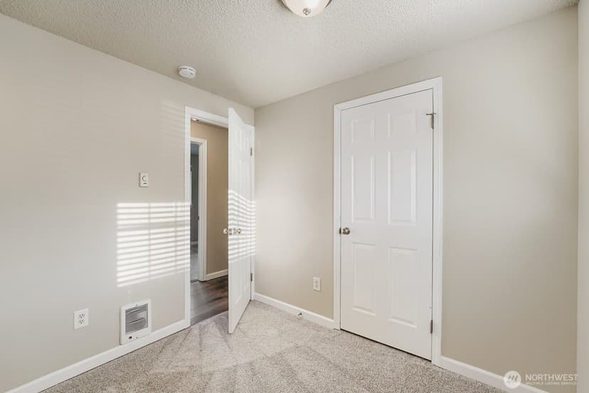 Property photo for 10311 D Street E, Tacoma photo 14