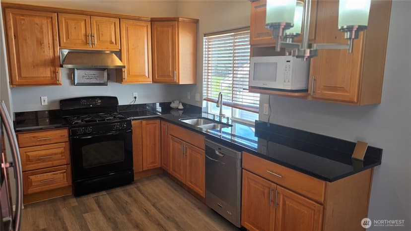 Property photo for 2721 151 Place SW, Lynnwood photo 8