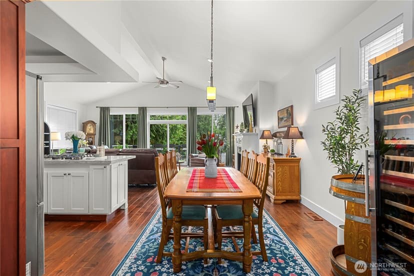 Property photo for 5129 W Tapps Drive E, Lake Tapps photo 10