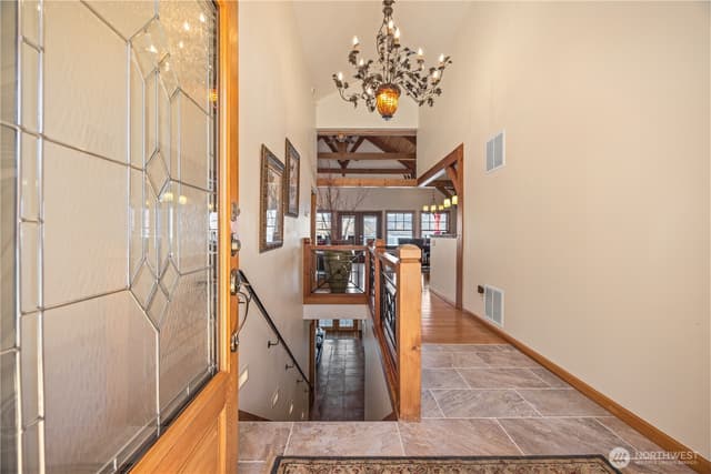 Property photo for 93 Lord Acres Road, Chelan photo 2