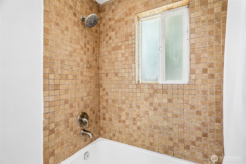 Property photo for 4718 S Victor Street, Seattle photo 20