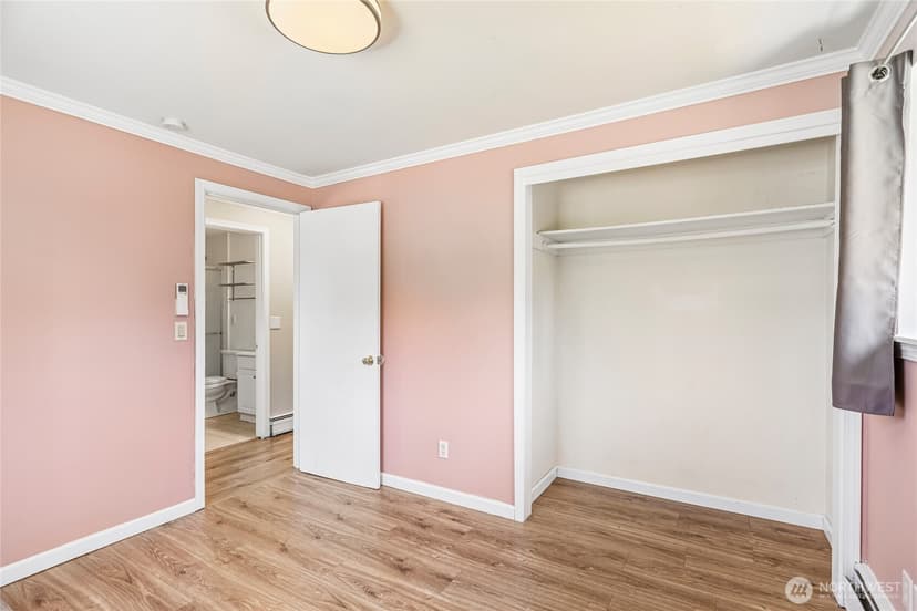 Property photo for 4718 S Victor Street, Seattle photo 12