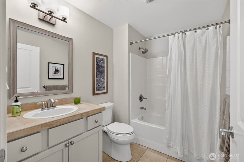 Property photo for 200 W Comstock Street #102, Seattle photo 17
