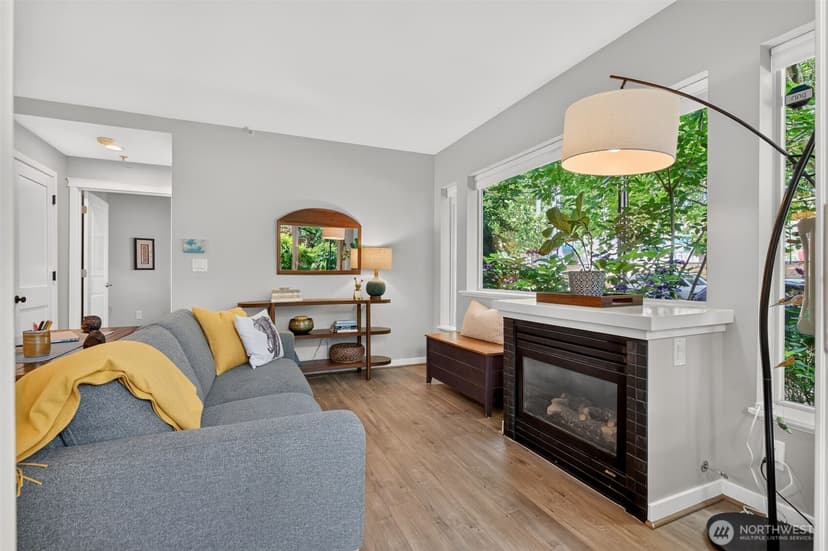 Property photo for 200 W Comstock Street #102, Seattle photo 10