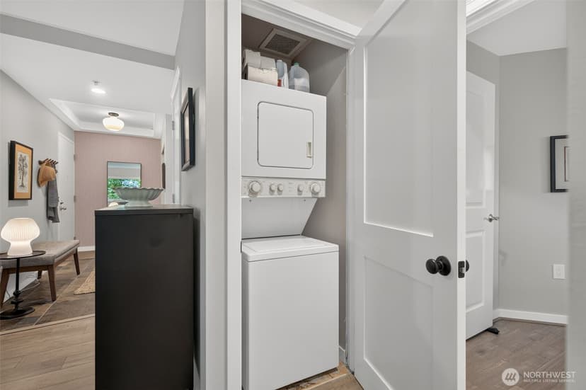 Property photo for 200 W Comstock Street #102, Seattle photo 19