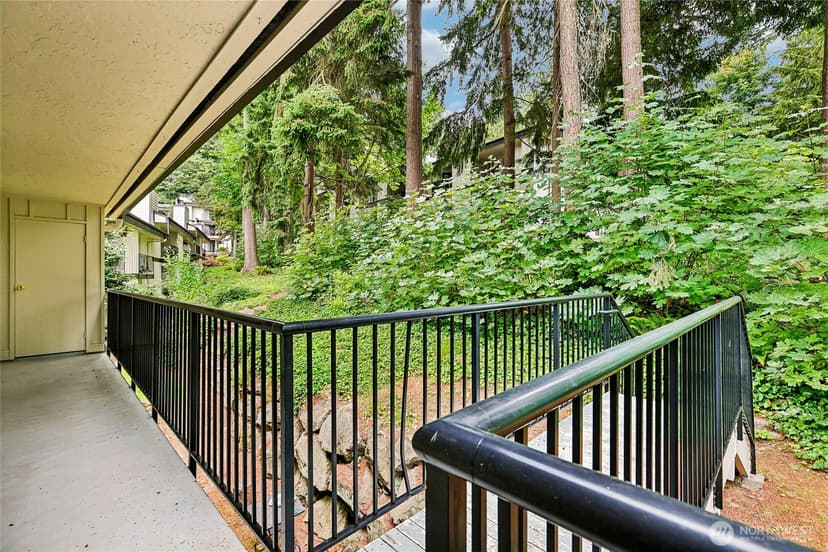 Property photo for 12727 NE 116th Lane #F7, Kirkland photo 30