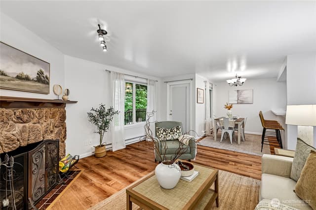 Property photo for 12727 NE 116th Lane #F7, Kirkland photo 5