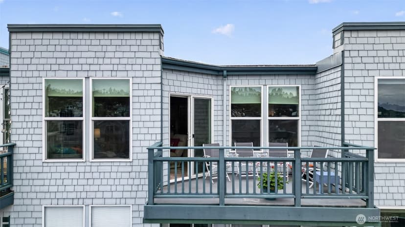 Property photo for 2920 Alki Avenue SW #409, Seattle photo 27