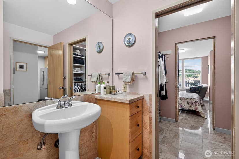 Property photo for 2920 Alki Avenue SW #409, Seattle photo 21